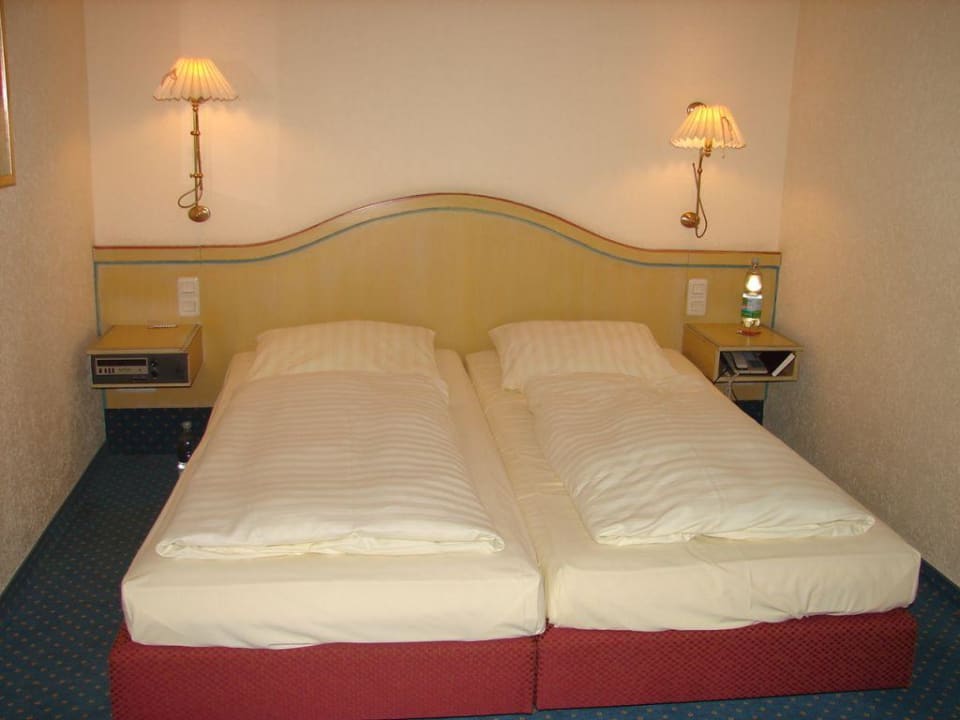 Bett Zimmer 212 Obermühle Alpin SPA Resort