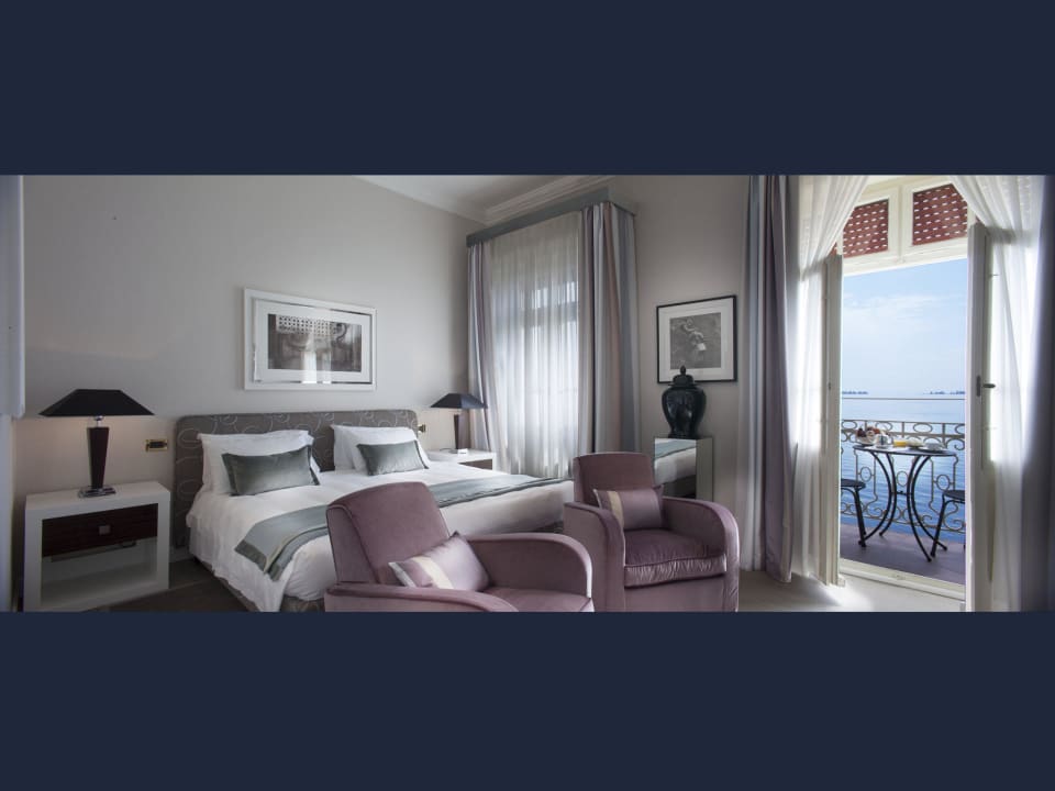 Superior Double Room Art Déco Grand Hotel Gardone