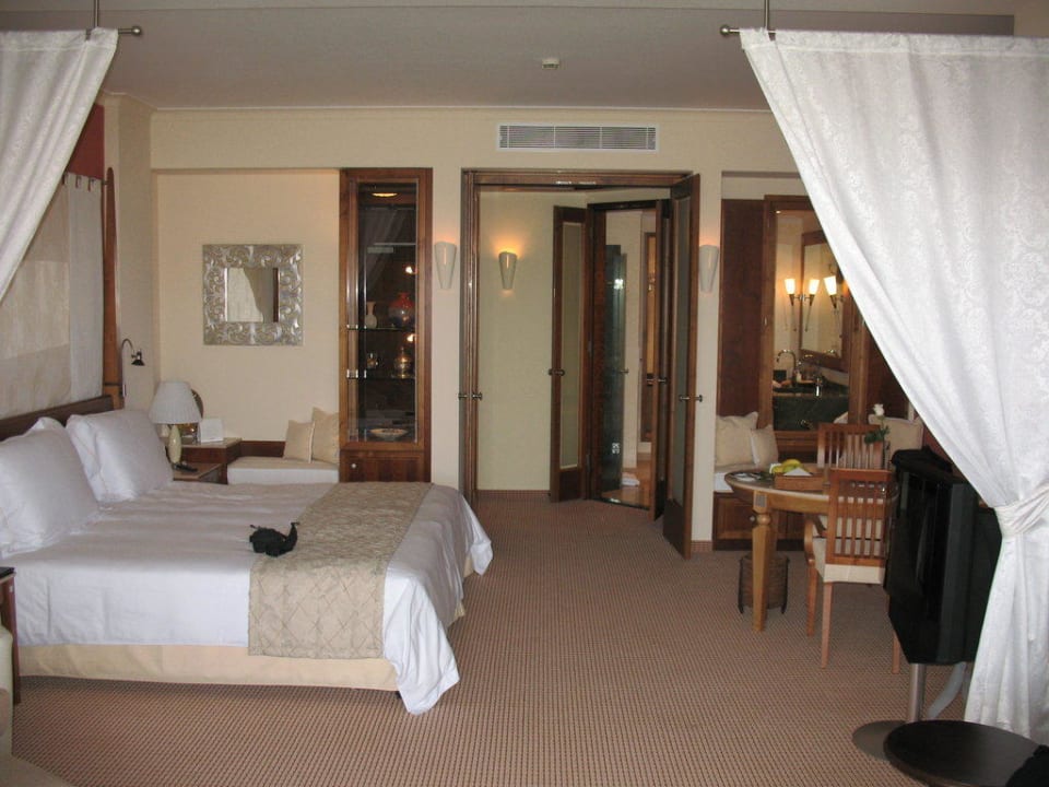 Junior Suite The St. Regis Mardavall Mallorca Resort