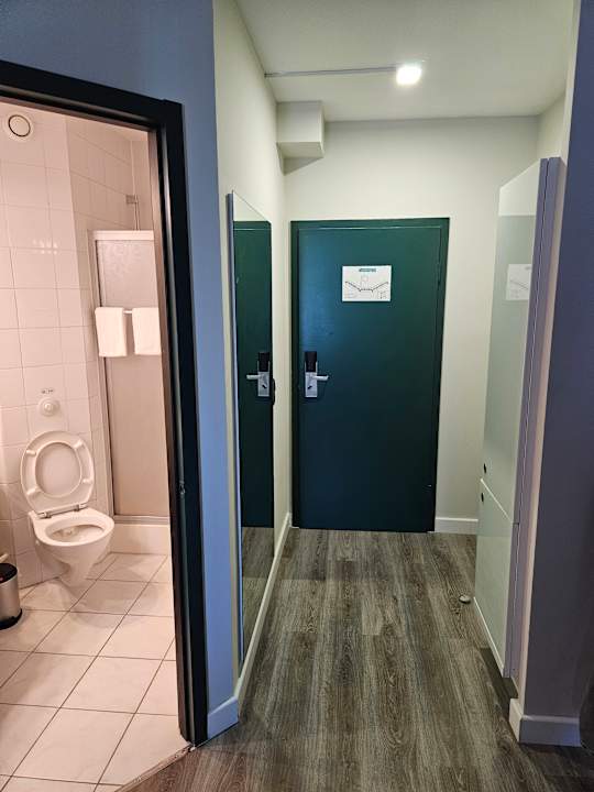 Zimmer Hotel Days Inn Dessau