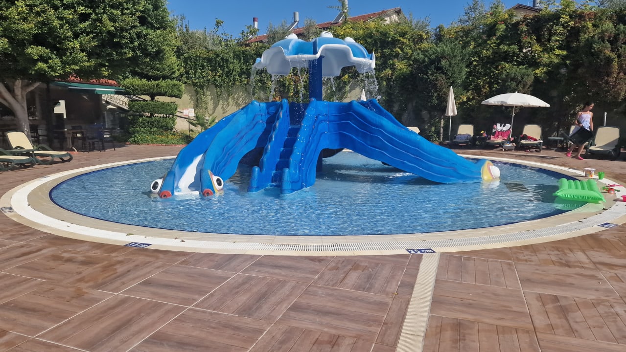 Pool Hotel Gardenia Beach