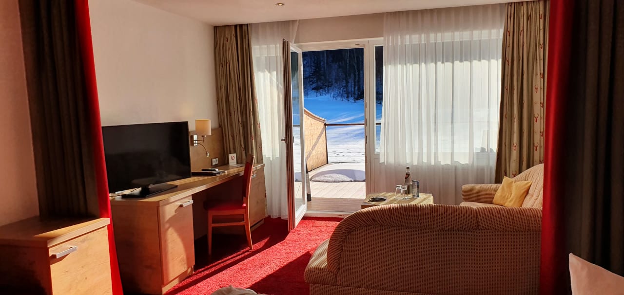 Zimmer Alm- & Wellnesshotel Alpenhof