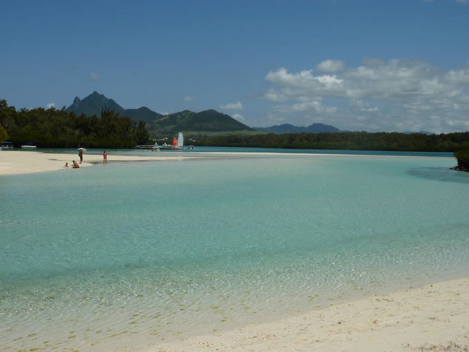 Strand - Isle aux Cerf Shangri-La Le Touessrok Mauritius