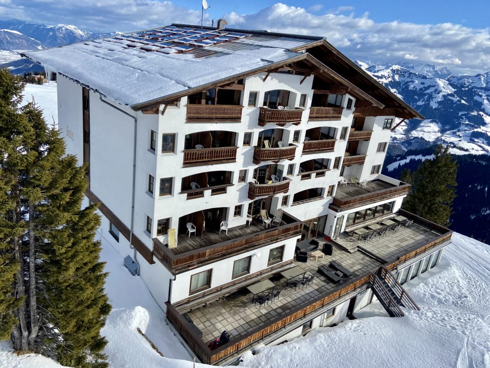 Außenansicht Hotel Ehrenbachhöhe