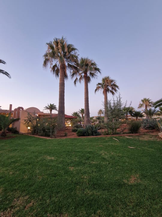 Gartenanlage Anissa Beach & Village