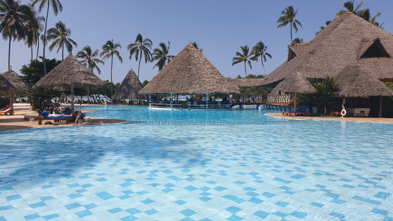 Pool Neptune Pwani Beach Resort & Spa