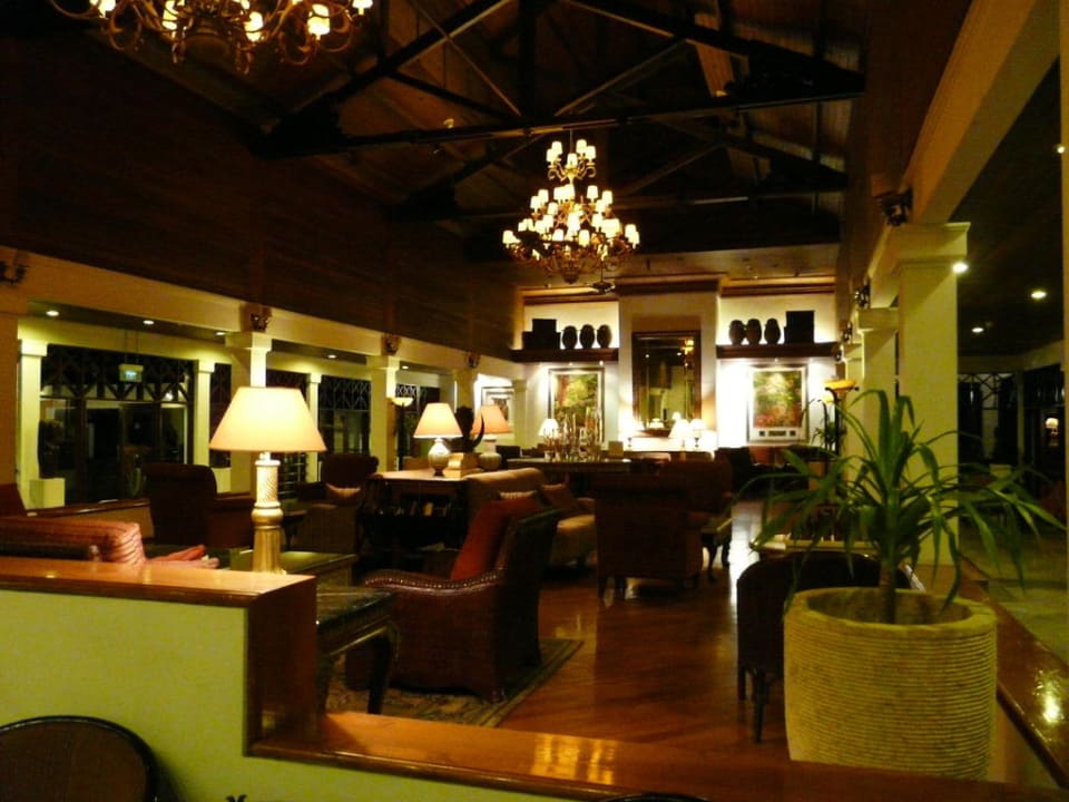 Eingangsbereich Hotel Sheraton Senggigi Lombok Beach Resort