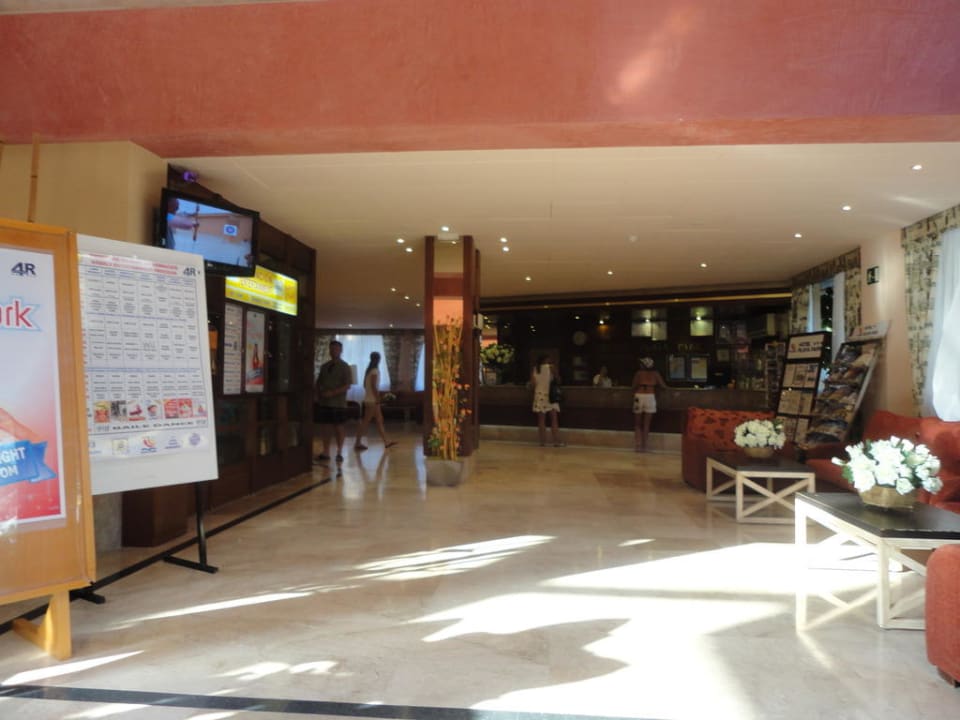 Lobby 4R Playa Park