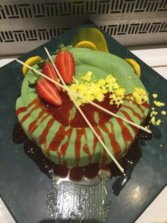 Dessert Louis St. Elias Resort & Waterpark