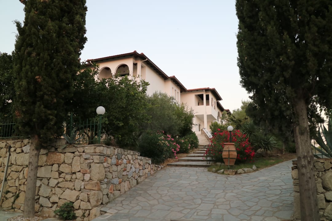 Außenansicht Hotel Geranion Village