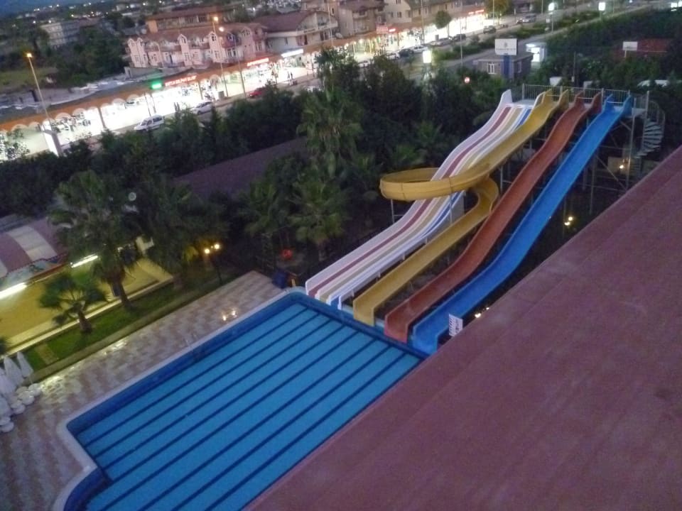Rutschen im dritten Pool Hotel Sultan of Side