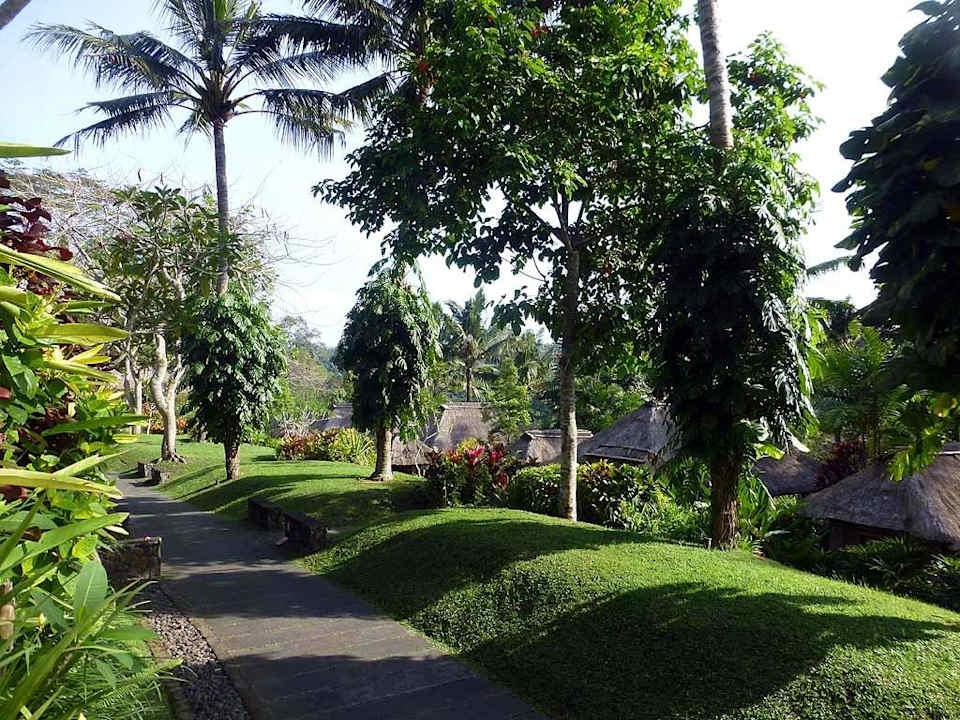 Weg zu den Villas Maya Ubud Resort & Spa Bali