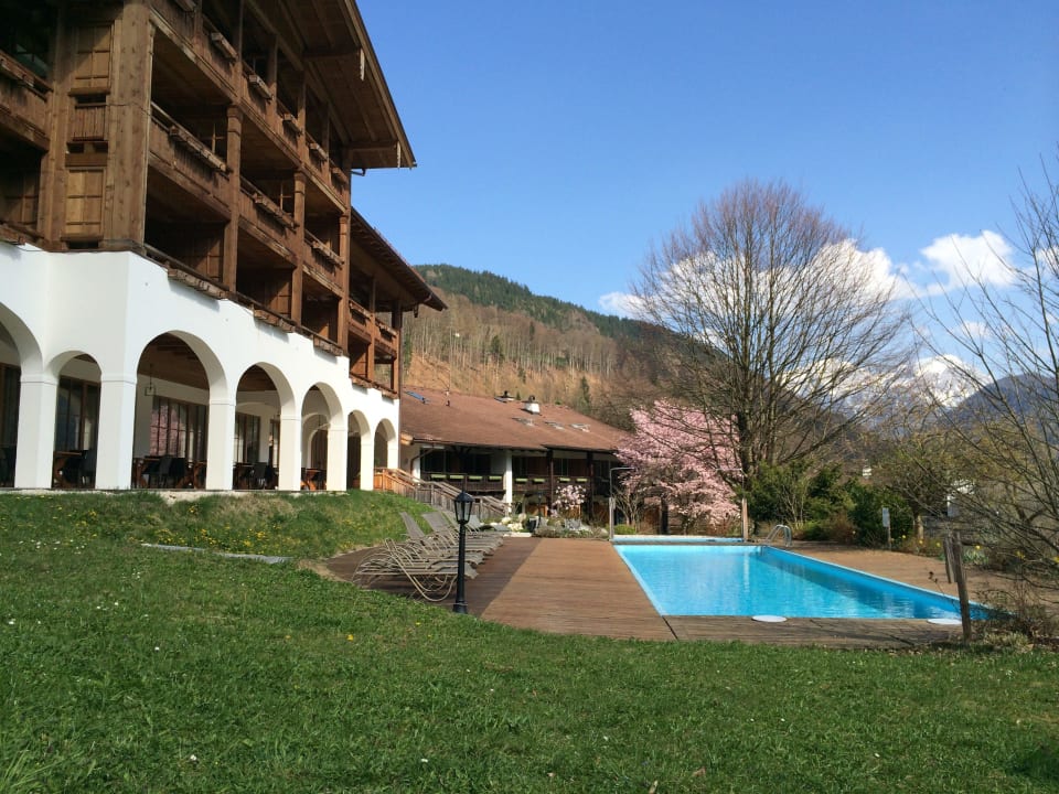 Beheizter Aussenpool Berghotel Rehlegg