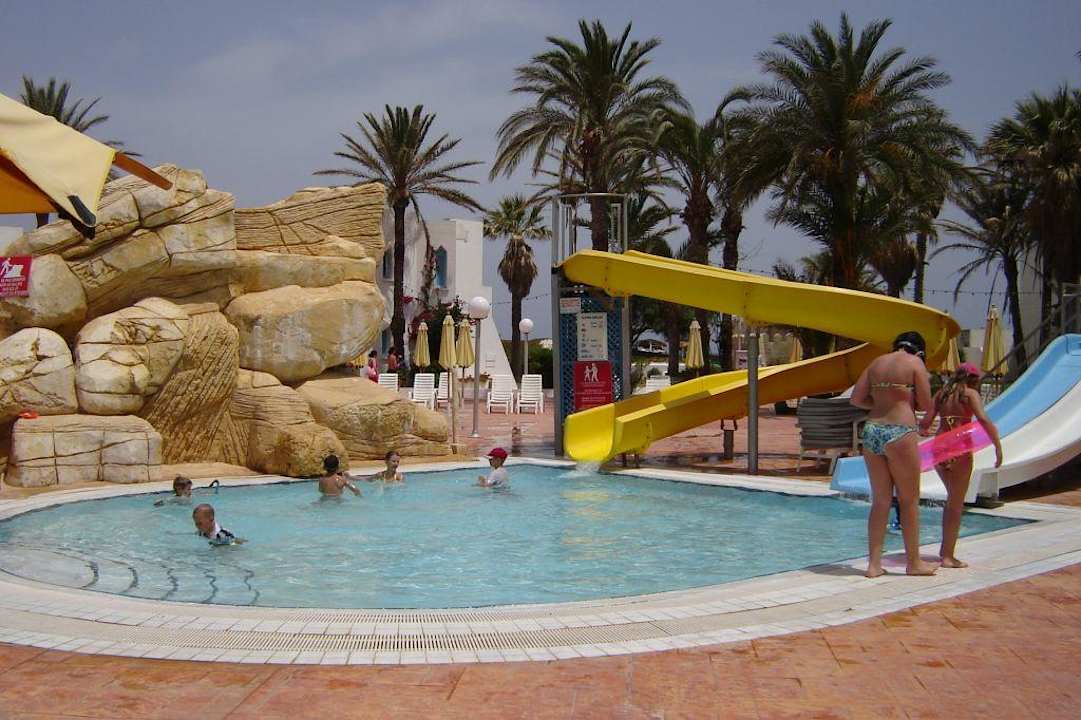 Kinderpool Ruspina Beach Resort