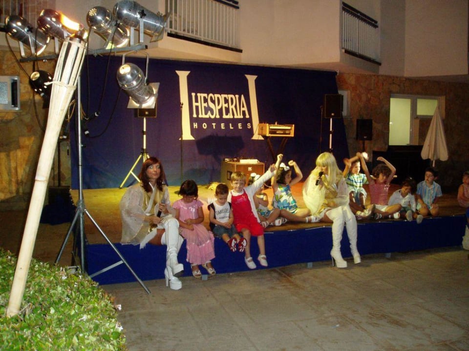 Tägliche Abendunterhaltung im Hotel H10 Casa del Mar