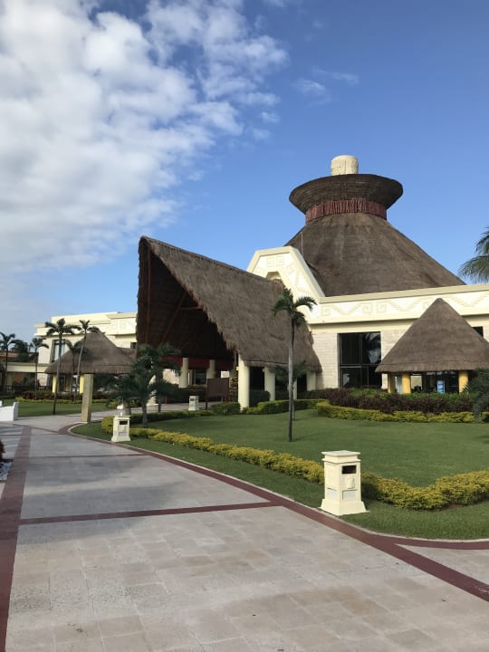 Lobby Bahia Principe Grand Tulum