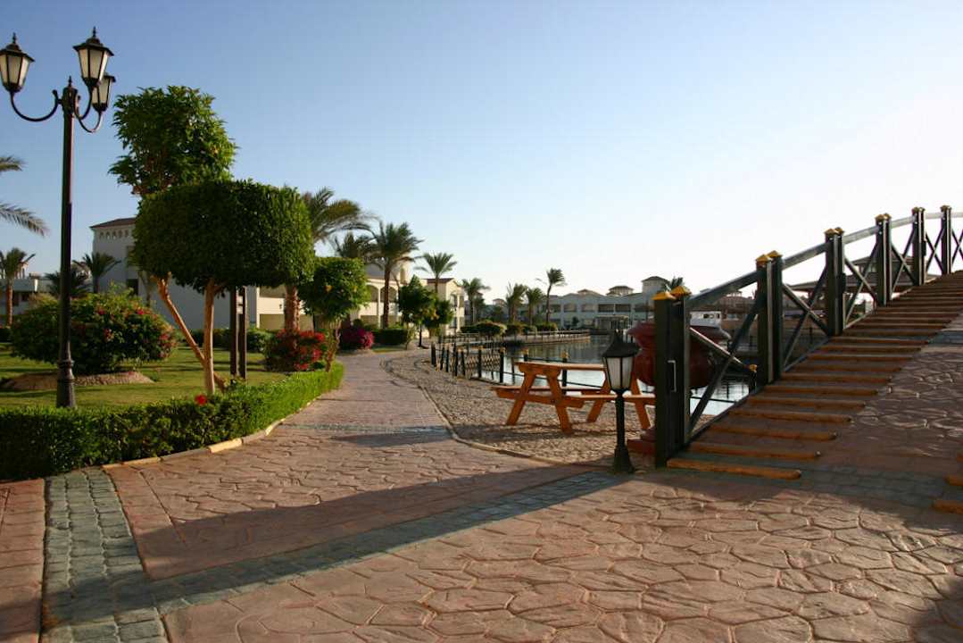 Weg an der Lagune Pickalbatros Dana Beach Resort - Hurghada