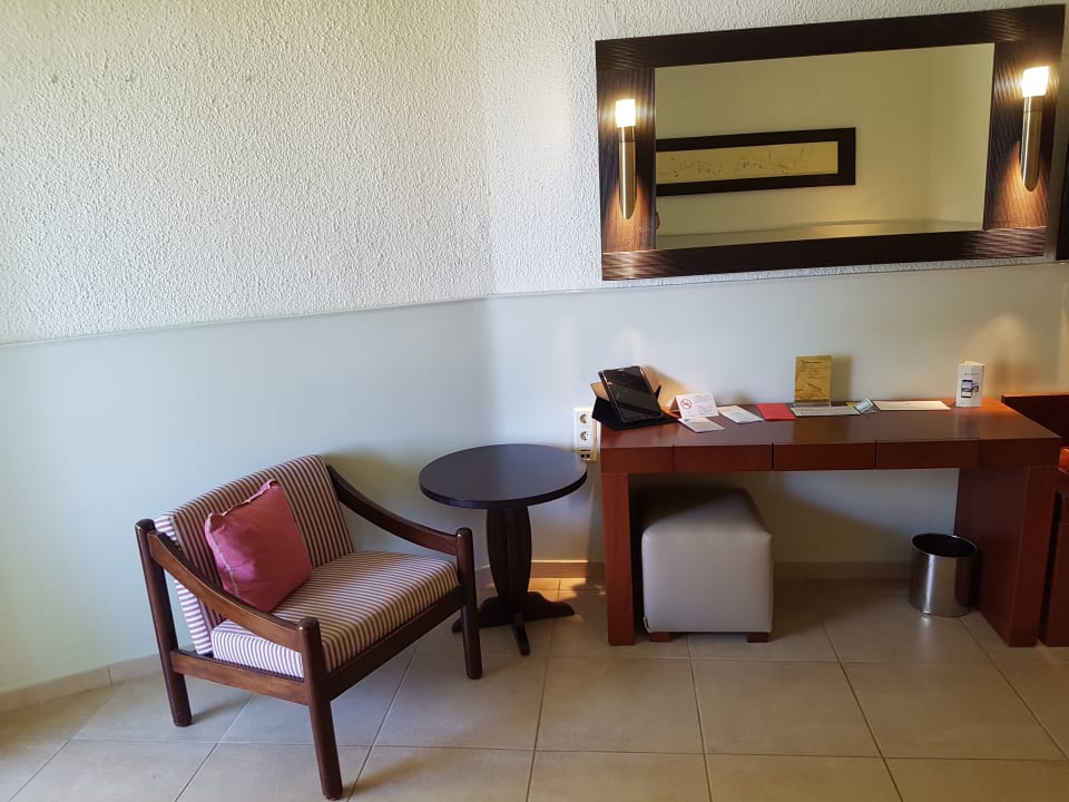Zimmer Apollonia Beach Resort & Spa