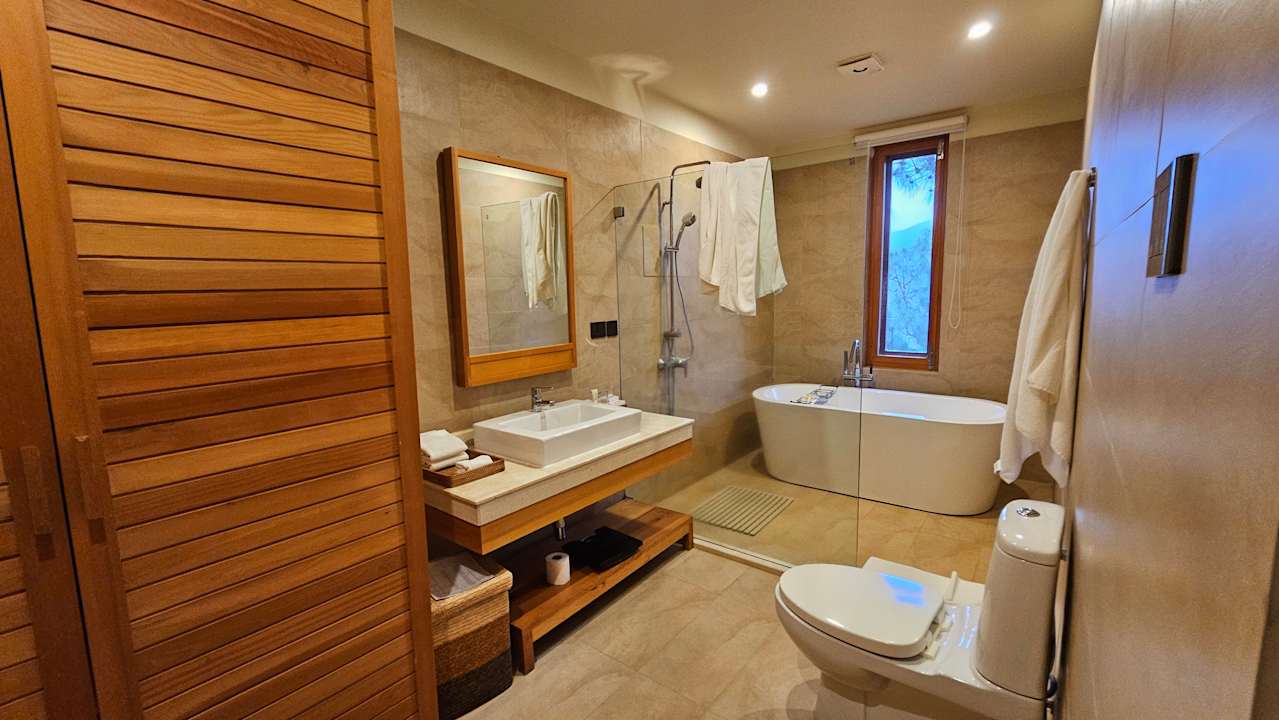 Zimmer Dhensa Boutique Resort