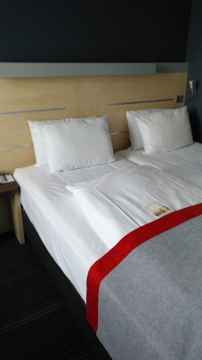 Zimmer Holiday Inn Express Berlin City Center