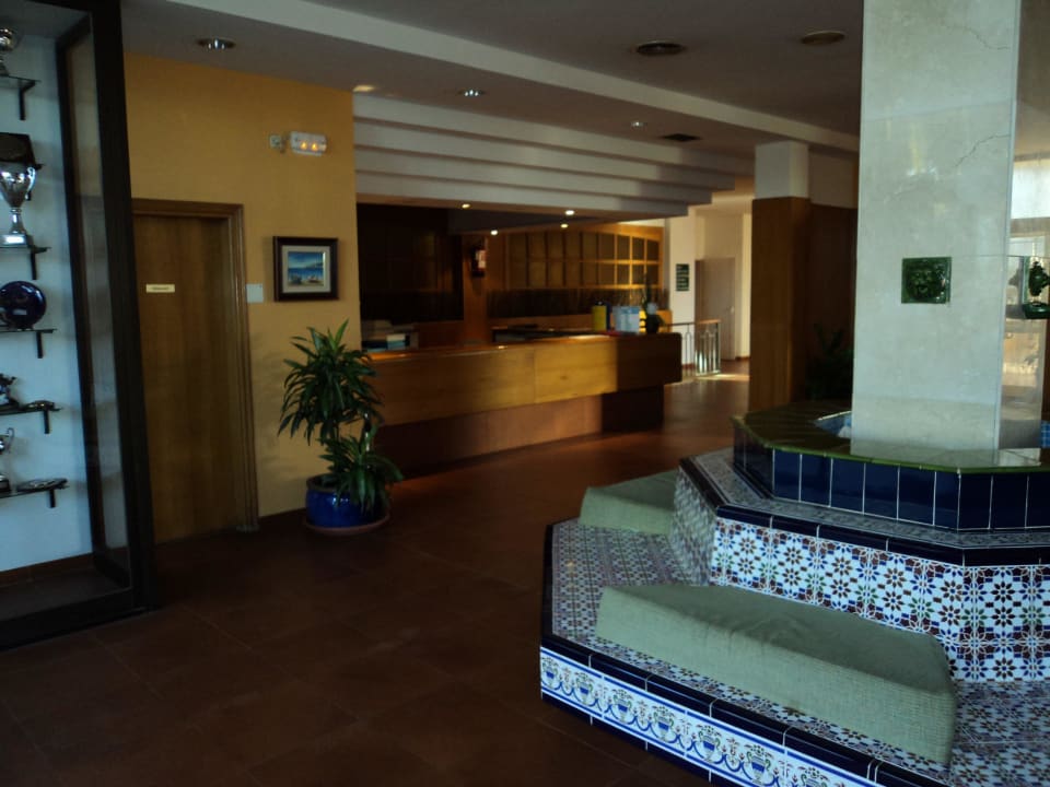 Rezeption im Hintergrund Club Simó Hotel by Senator