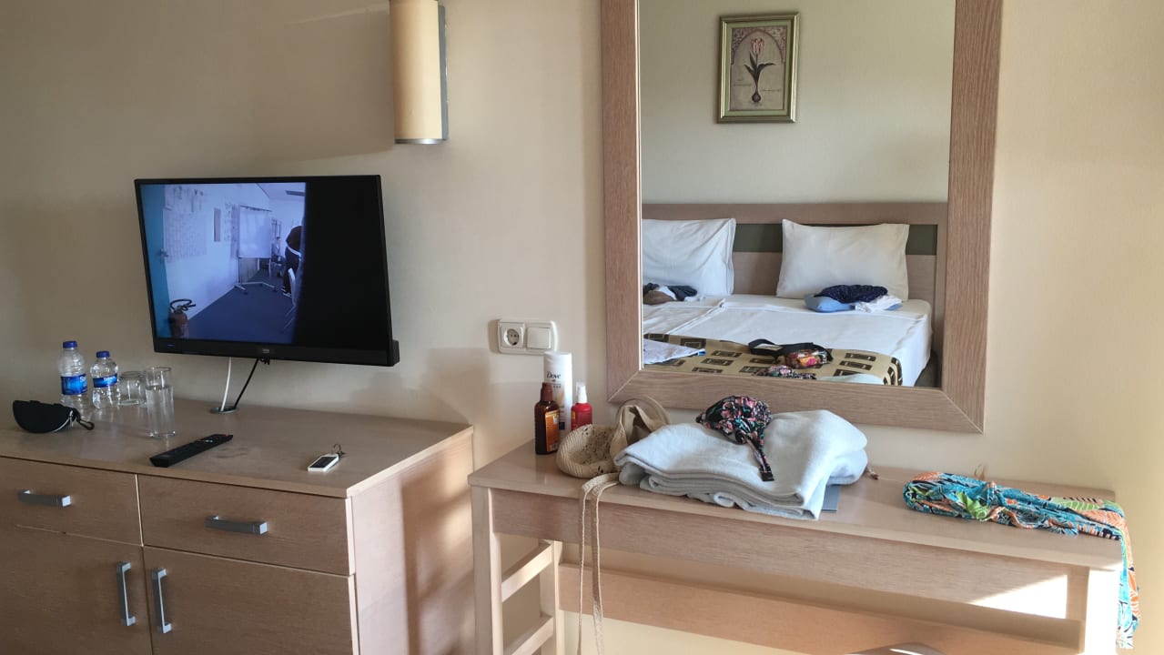 Zimmer Side Breeze Hotel