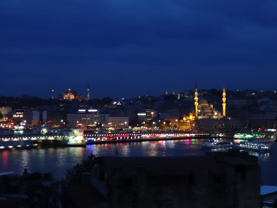 Ausblick von Terrasse auf Galatabrücke Istanbul Golden City Hotel