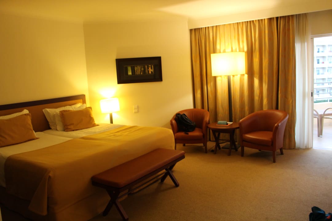 Zimmer PortoBay Falésia