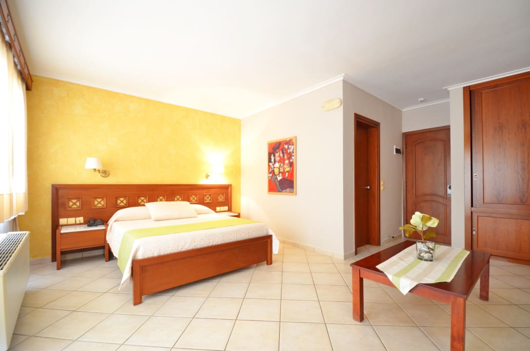 Zimmer Evilion Sea & Sun Hotel