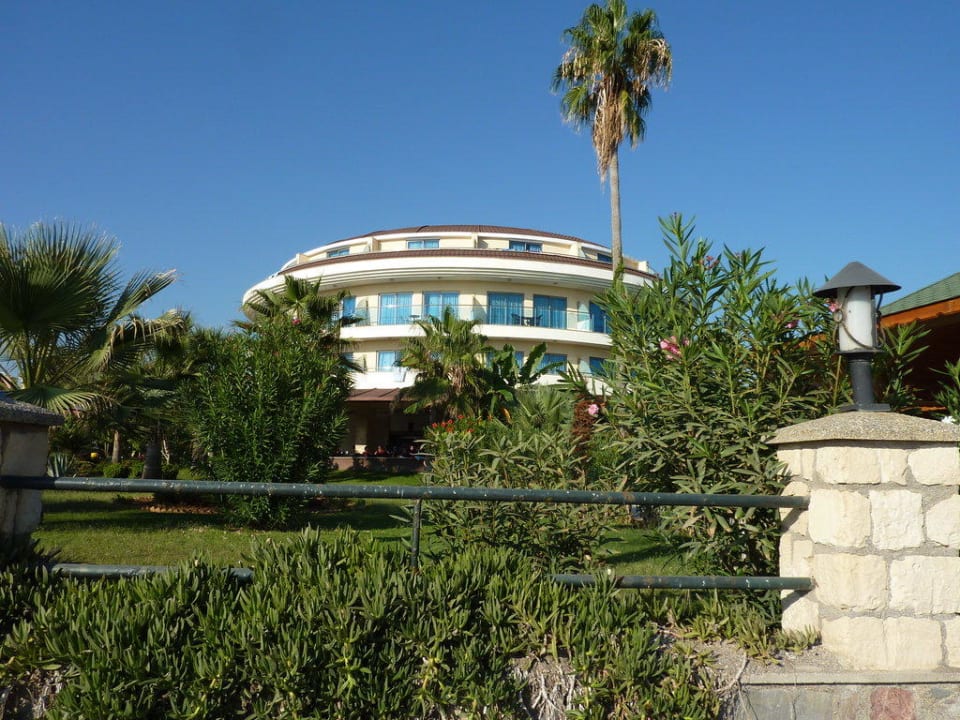 Das Diamanthaus vorm Strand Saphir Hotel & Villas