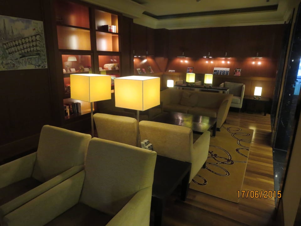 Bücherei und Lounge Hotel Mondial am Dom Cologne- MGallery