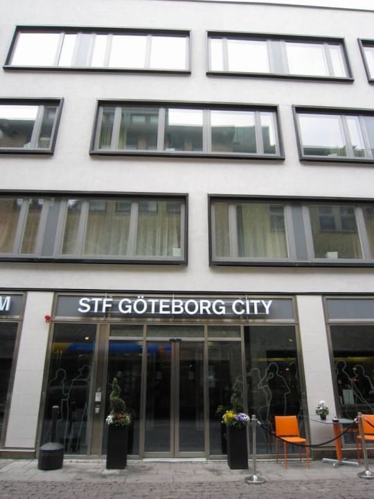 Entrance Hotel STF Göteborg City