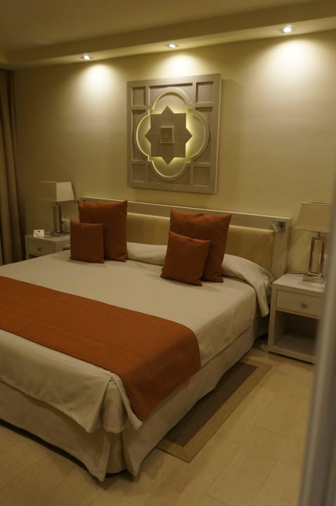 Schlafzimmer Apartments Ambassador