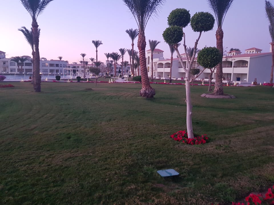 Gartenanlage Pickalbatros Dana Beach Resort - Hurghada