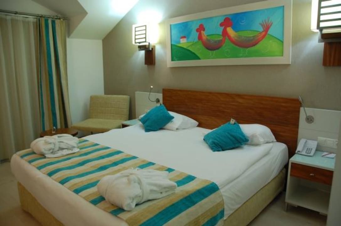 Schlafzimmer Sunis Evren Beach Resort Hotel & Spa