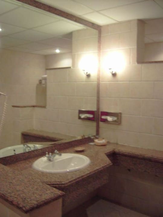 Badezimmer im Superiorzimmer Pickalbatros Dana Beach Resort - Hurghada