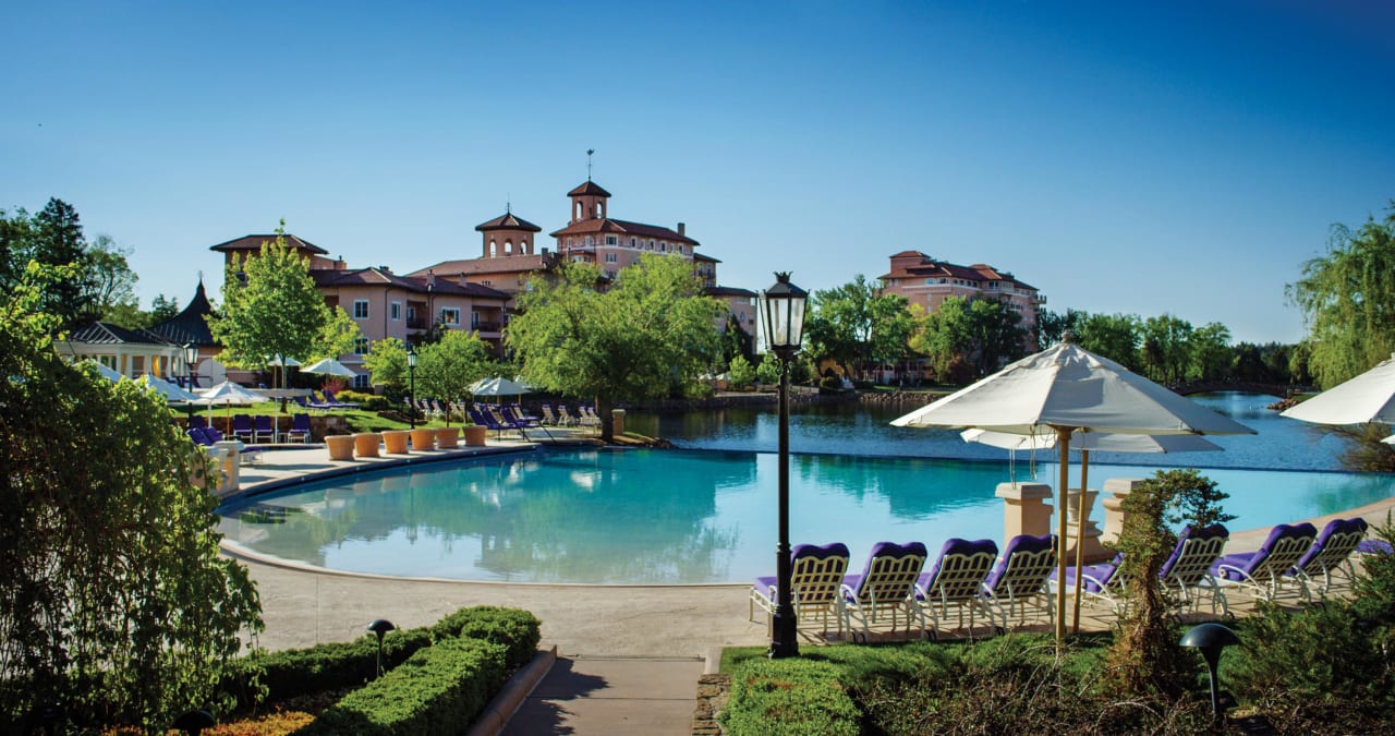 Pool The Broadmoor - Hotel
