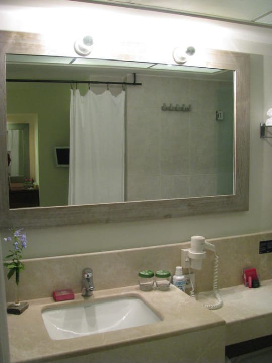 Bad Hillside Beach Club