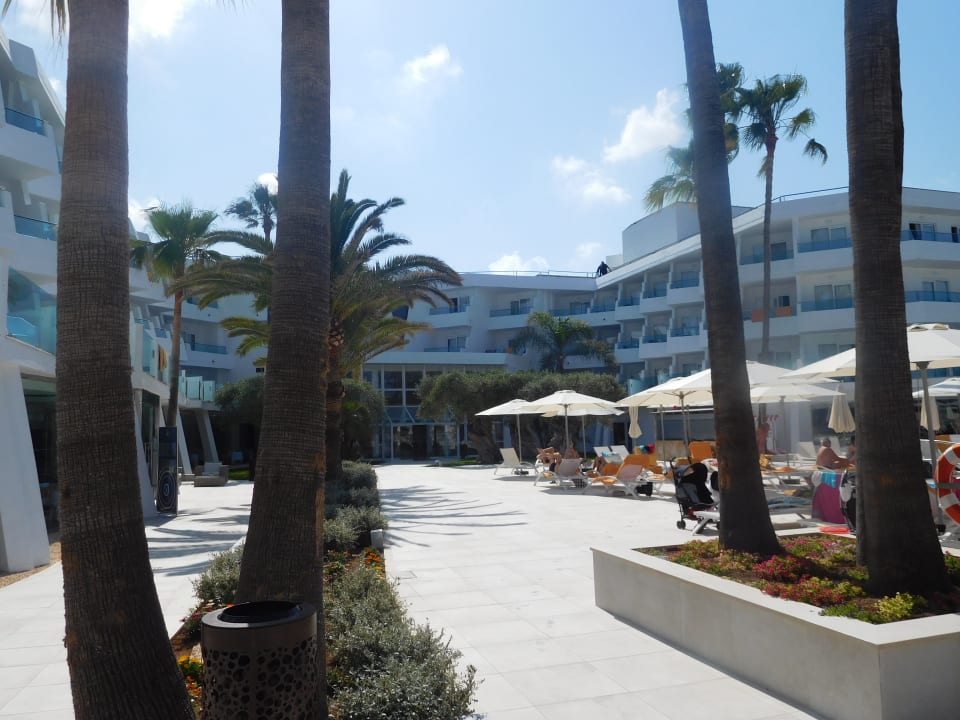 Außenansicht Iberostar Waves Playa de Muro