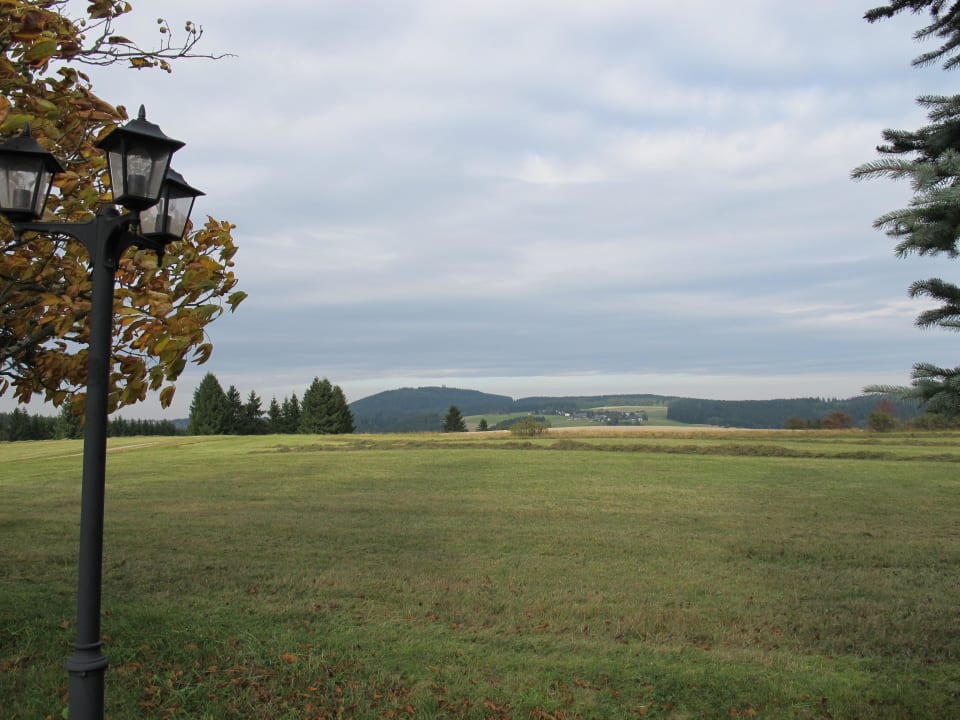 Vom Hotelparkplatz Landhaus Oberbrumberg