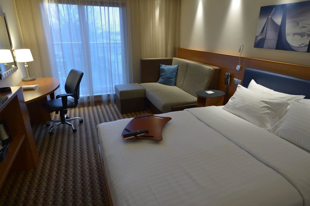 Przestrzeń dobrze wykorzystana Hampton by Hilton Warsaw Airport