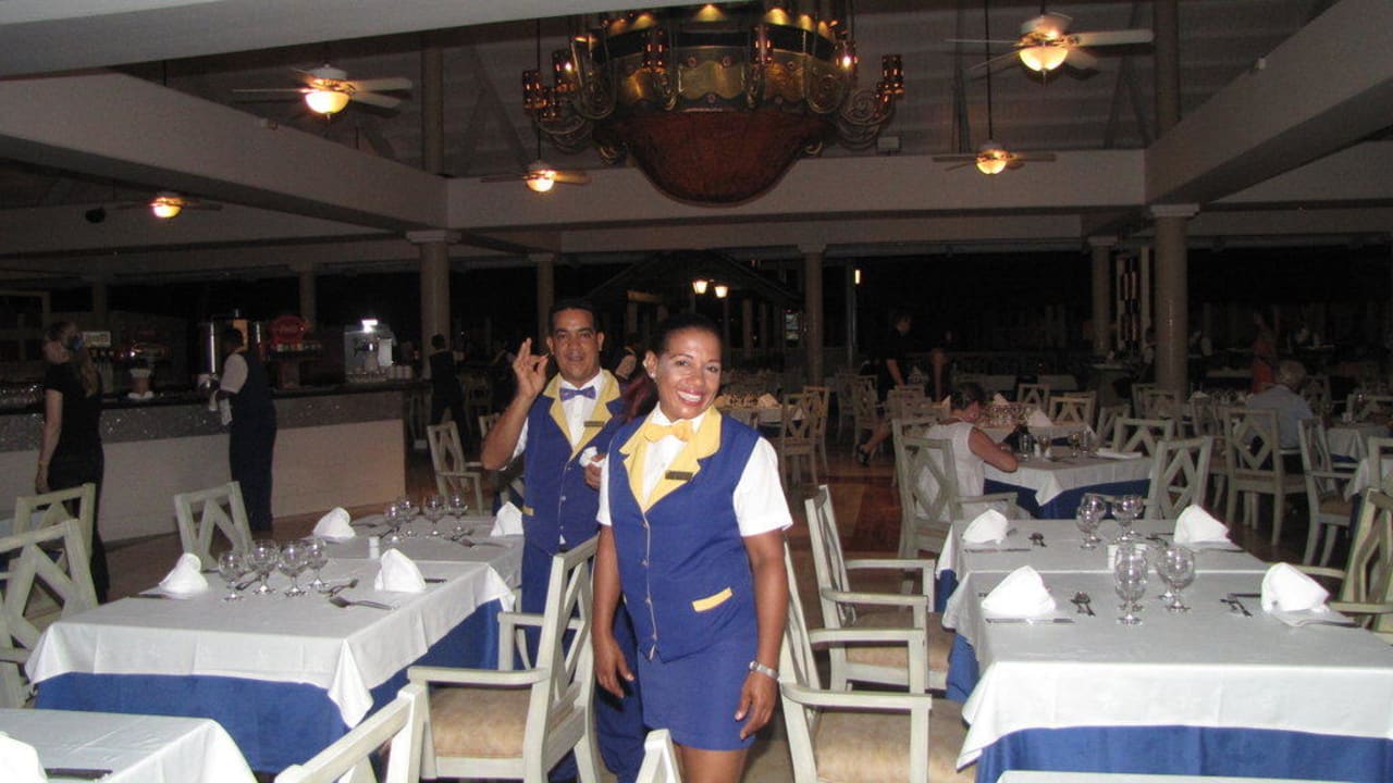 Unsere Kellner Iberostar Waves Punta Cana