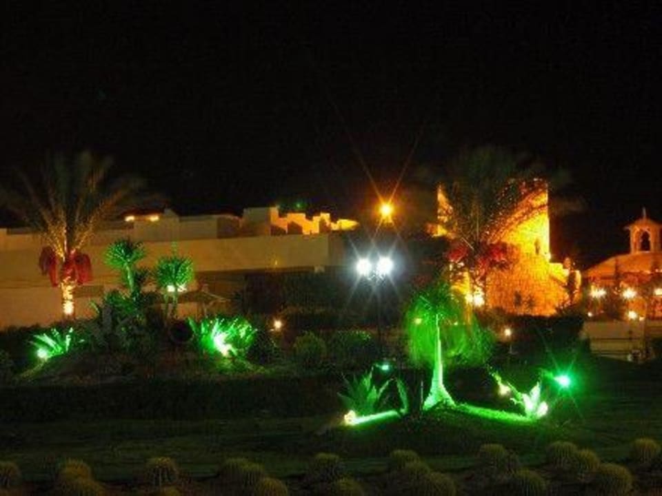 Gartenanlage bei Nacht Pickalbatros Dana Beach Resort - Hurghada