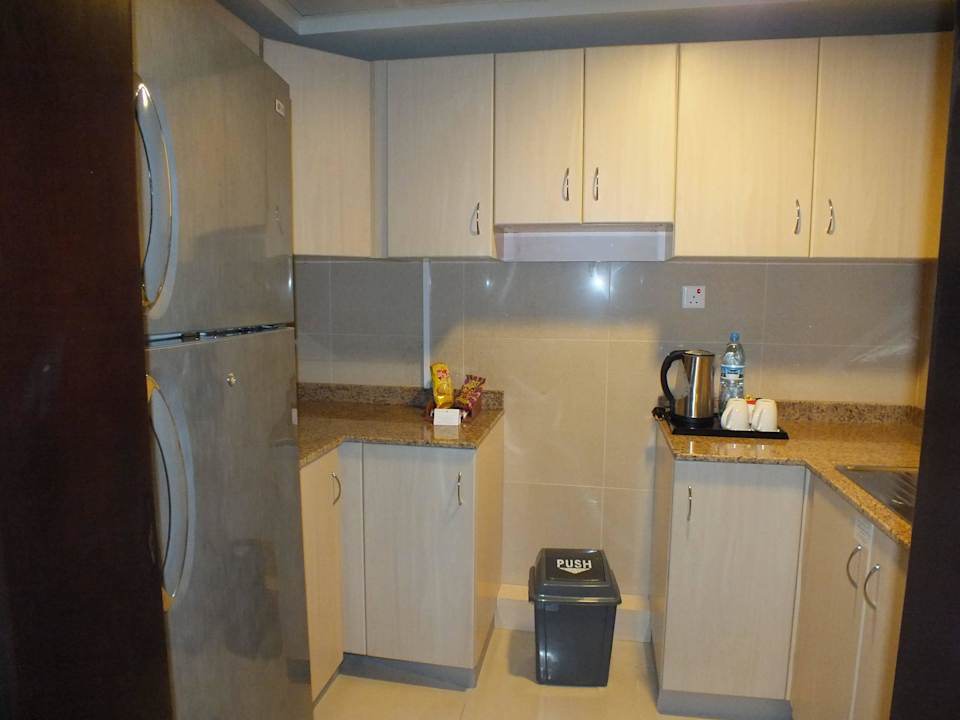 Küche, perfekt ausgestattet Two Seasons Hotel & Apartments