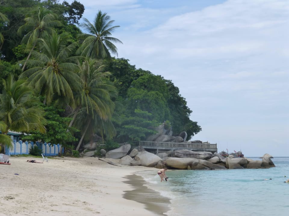 Ende des Hotel-Strandabschnittes Perhentian Tuna Bay Island Resort