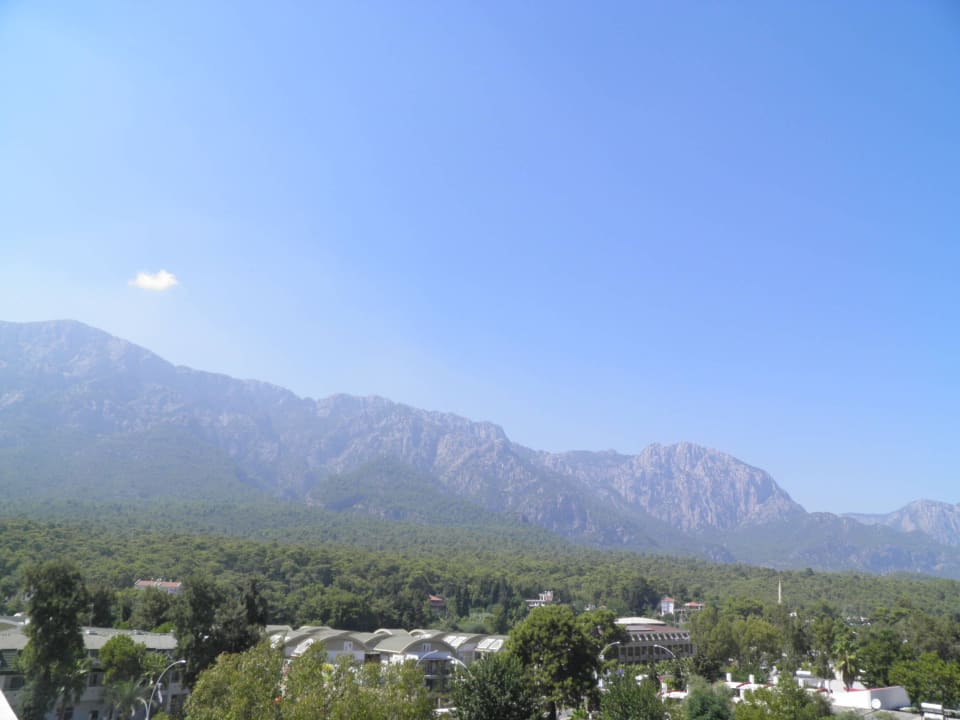 Widok na góry Armas Gül Beach
