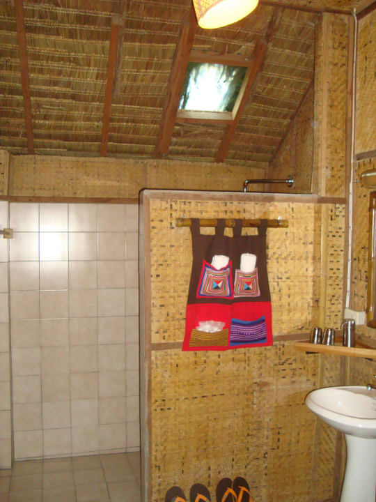 Blick ins Bad Hotel Lisu Lodge