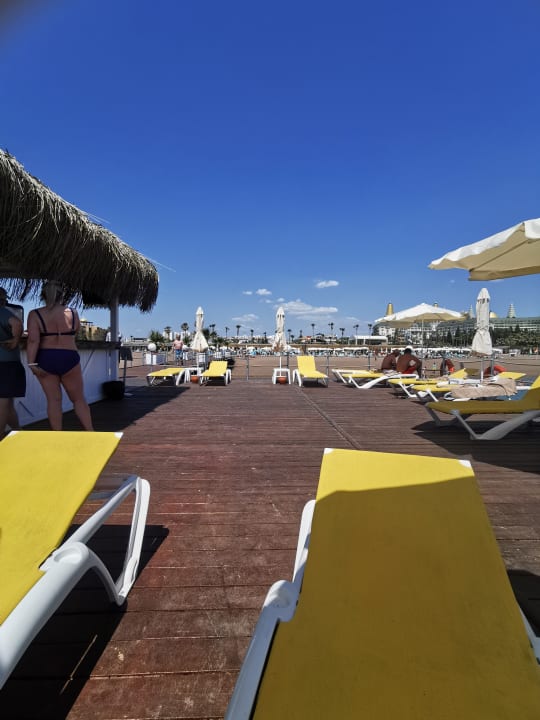 Strand Wyndham Garden Lara