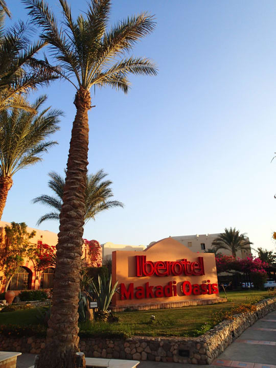 Eingang Jaz Makadi Oasis Resort