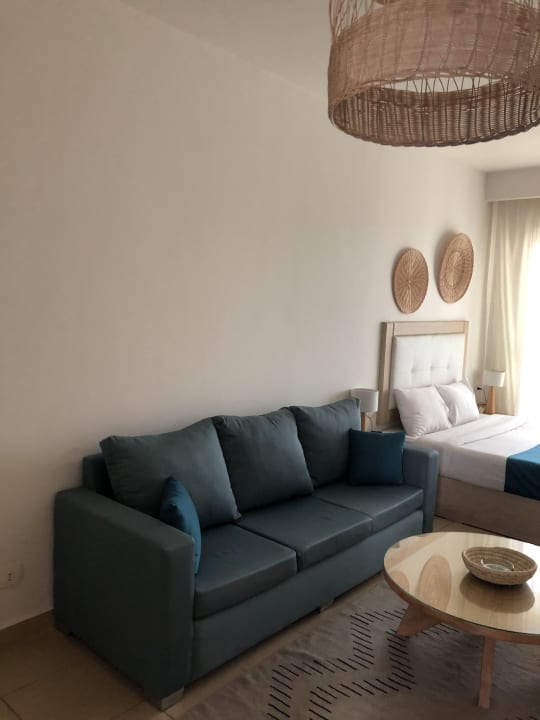 Zimmer Redcon Suites